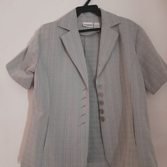 GRAY BLAZERS - Picture 1 of 8